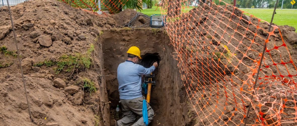 Gas natural en zona de quintas: más de 500 familias ya cuentan con sus conexiones a la red y la obra se aproxima a la Laguna de Gómez