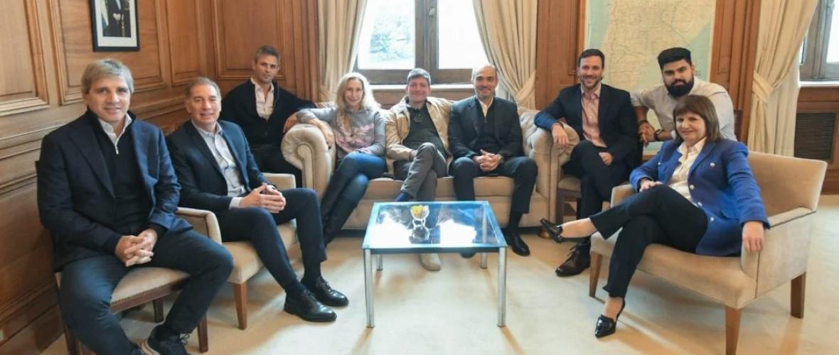 La Mesa Política se reunió con la mira puesta en los proyectos de reformas trabados en el Congreso