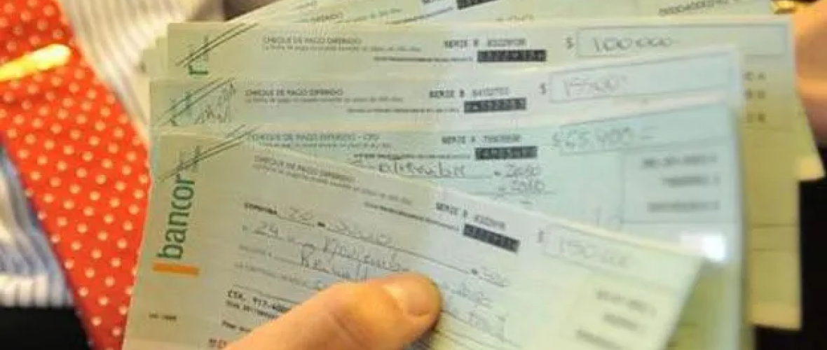 Aumentaron un 6,6% los cheques rechazados y son una clara señal de la falta de recuperación del crédito