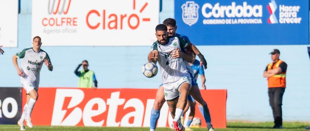 Sarmiento se hizo fuerte en Río Cuarto, venció a Estudiantes (RC) y dio otro paso hacia la permanencia