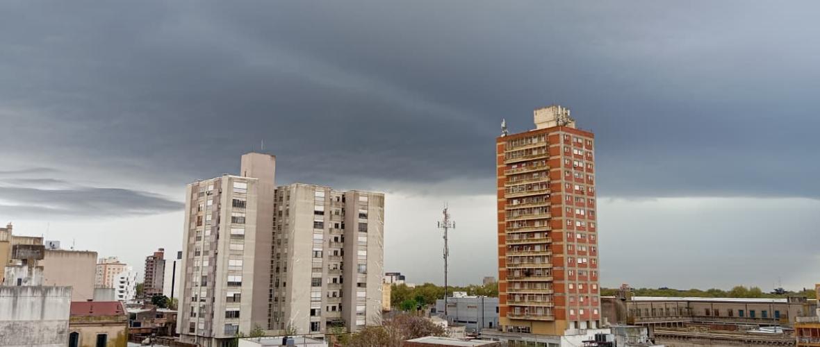 El Servicio Meteorológico emitió un alerta amarillo por tormentas fuertes para este domingo