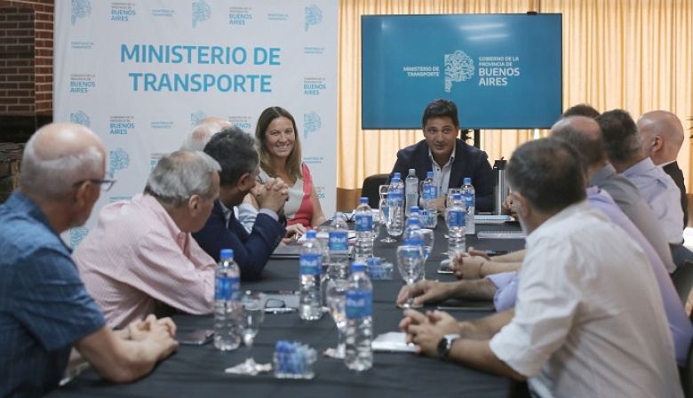 Marinucci, Contreras y Arata se reunieron con las cámaras que nuclean al transporte de pasajeros en la Provincia