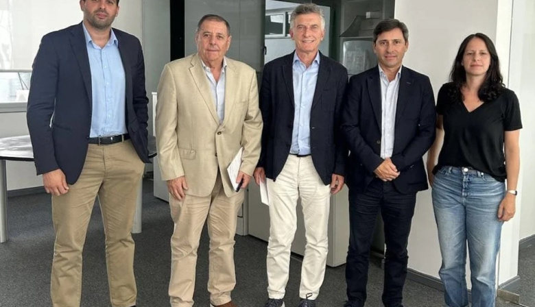 Tras una foto con Macri, el PRO oficializó a De Angeli como presidente del bloque en el Senado