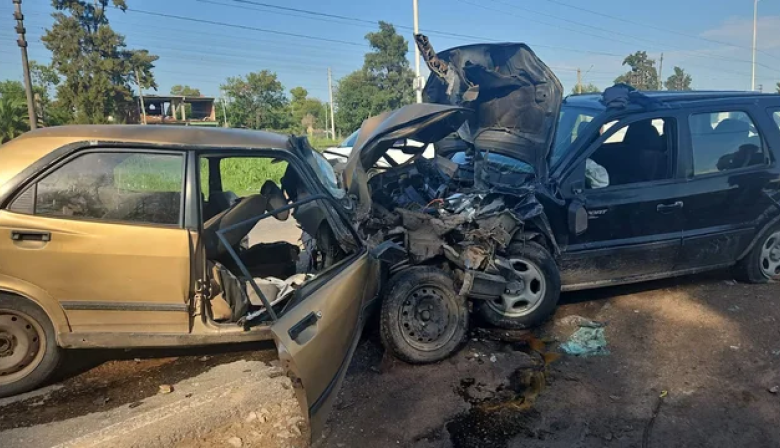 Ruta 7: un menor de 15 años manejó, chocó de frente con otro auto y mató al otro conductor