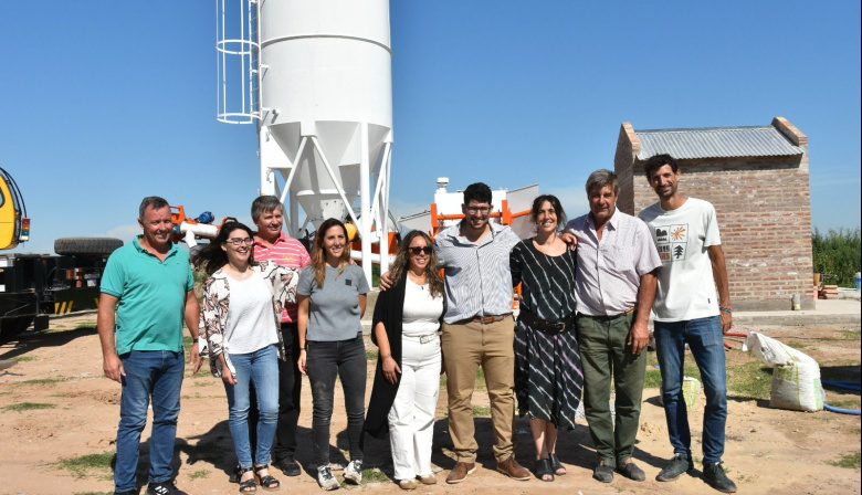 Quedó instalada la Planta Hormigonera Municipal de Ameghino