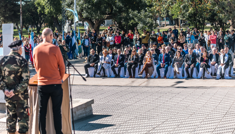 Serenal: "Malvinas nos une a todos por igual, a lo largo y a lo ancho del país"