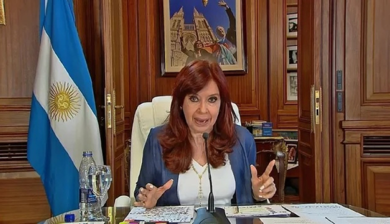 Ante la posible candidatura de Cristina Kirchner, presentaron un proyecto de Ficha Limpia bonaerense