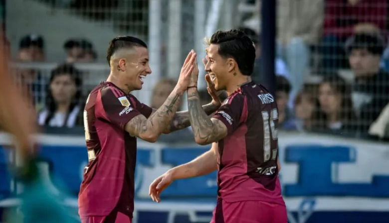 River goleó a Gimnasia y clasificó a los octavos de final del Torneo Apertura 2025