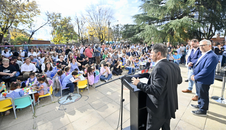 Kicillof, en Lincoln: "No hay dinero mejor invertido que el que se destina a la educación, a la salud, a la producción o al trabajo"