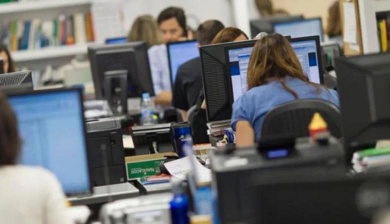 Confirman el cronograma de pago de octubre para los estatales bonaerenses