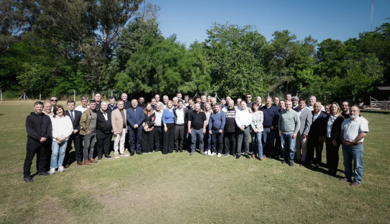 Intendentes respaldaron a Kicillof tras las legislativas y lo posicionaron como figura central de cara a 2027