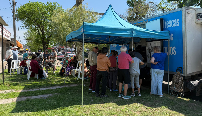 Llega el Camión de Lácteos y Pastas a Junín
