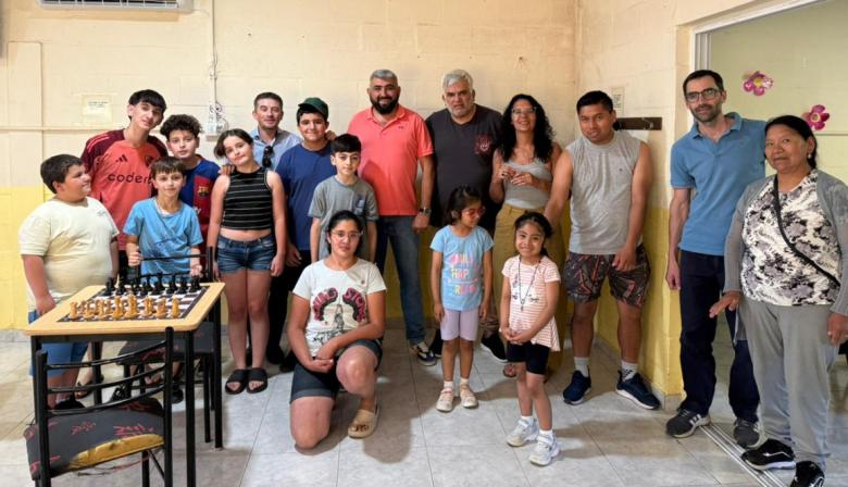 Destacan el crecimiento y la influencia de la Escuela Municipal de Ajedrez en la ciudad y los pueblos