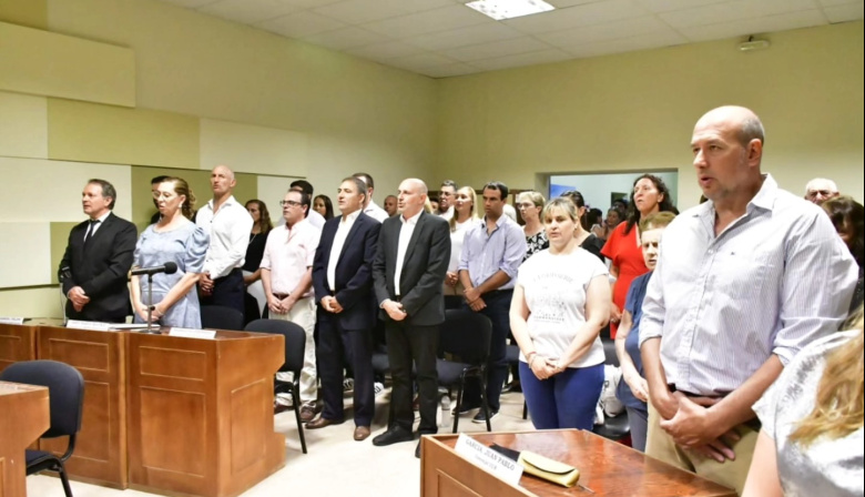 Concejales electos asumieron sus bancas y se eligió la nueva Mesa Directiva del Concejo Deliberante de General Pinto