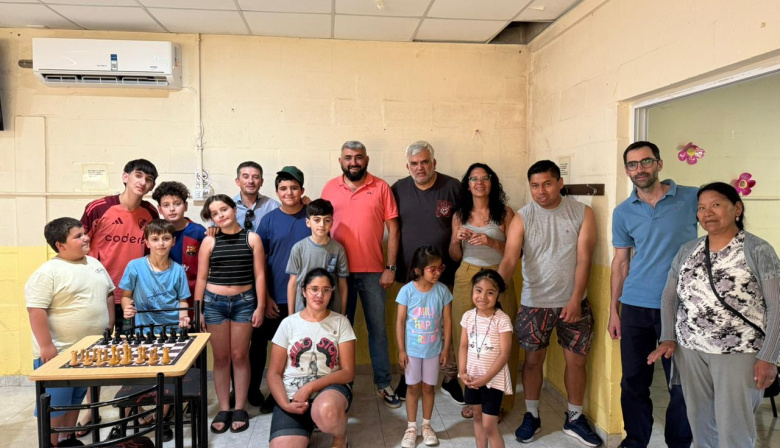 Destacan el crecimiento y la influencia de la Escuela Municipal de Ajedrez en la ciudad y los pueblos