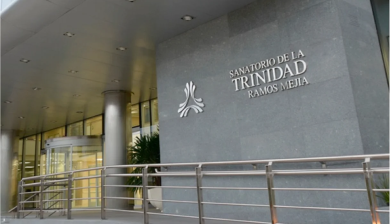 Una niña de 12 años está grave tras sufrir una herida por una bala perdida