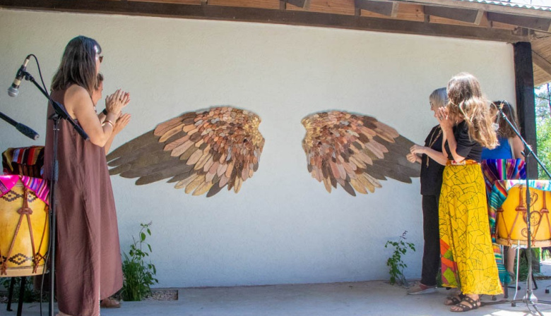 Inauguraron en el Parque Borchex el mural colectivo “Hornerito de Junín”,