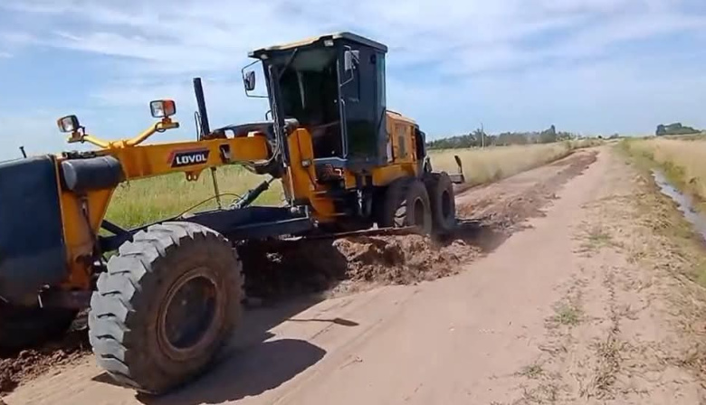 Avanzan los trabajos de mantenimiento en caminos rurales de Chacabuco
