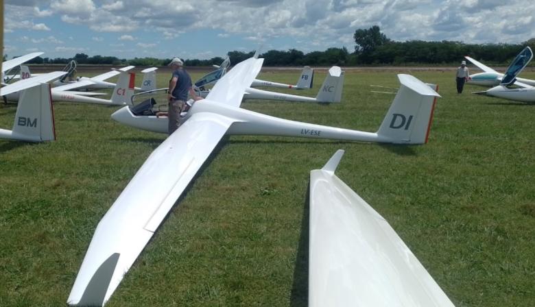 El Club de Planeadores de Junín dice presente en el Nacional Clase Club 2025