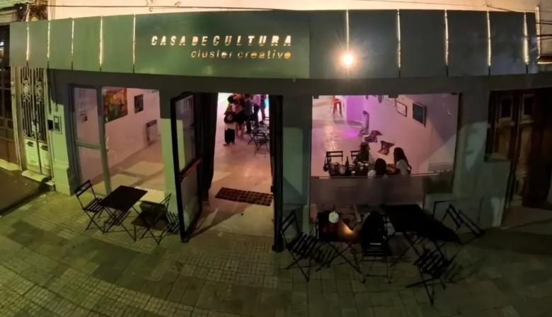 Micro festival y subasta de arte en Casa de Cultura Cluster