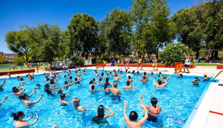 “Verano en el Poli”: comienzan las actividades en los natatorios municipales