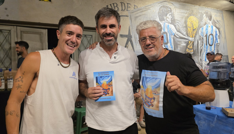 Se presentó el libro “El Changuito de los Sueños”, la crónica mundialista del juninense Baltasar Pulido