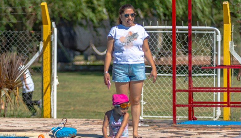 Alberdi: la Escuela Abierta de Verano reúne a 180 chicos con propuestas recreativas y educativas
