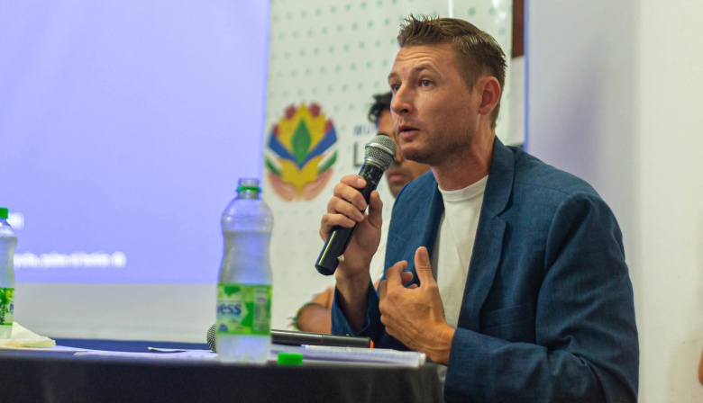 Ferraris subrayó el rol del Estado en el acompañamiento de las trayectorias educativas y defendió la inversión pública