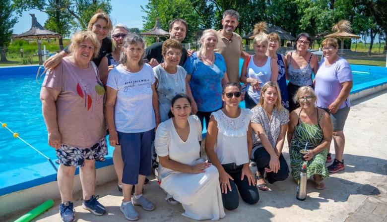 Fiorini destacó el impacto de las colonias para adultos mayores durante su visita al Club Origone