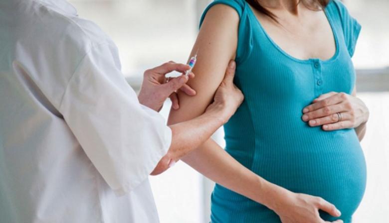 Comenzó la vacunación contra el Virus Sincicial Respiratorio