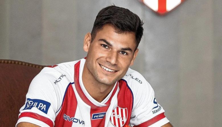 Gastón Arturia podría llegar a Sarmiento para reforzar la defensa