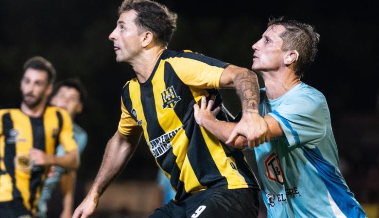 Defensa Argentina igualó y está en Semis del Nocturno por la ventaja deportiva