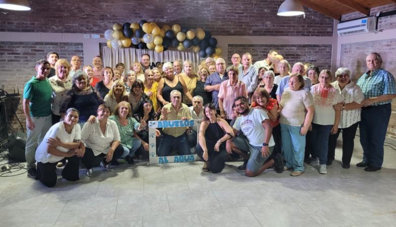 La Colonia “Abuelos al agua” cerró el año con una gran fiesta