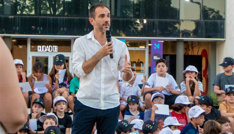 Petrecca advierte que miles de alumnos no pueden ir a clases por problemas en el transporte rural