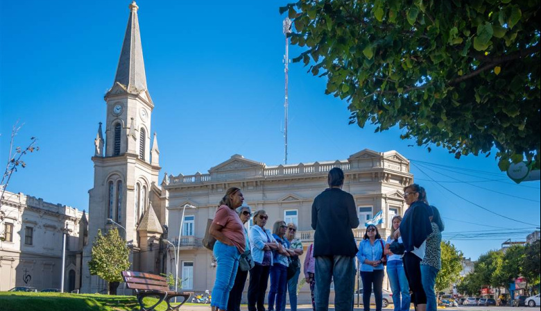 Vuelve el “Club de los Sábados” con una recorrida turística sobre los pasos de Eva Duarte en Junín