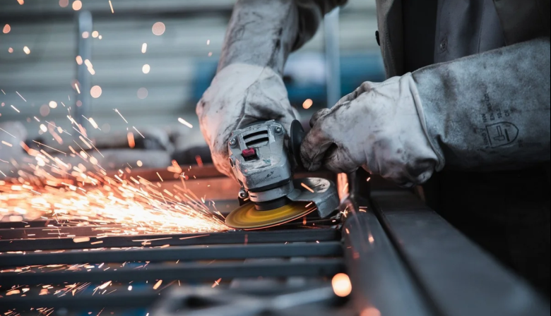 Se agudiza la crisis en la metalurgia: retrocedió 10,3% en febrero y la capacidad instalada perforó el 41%