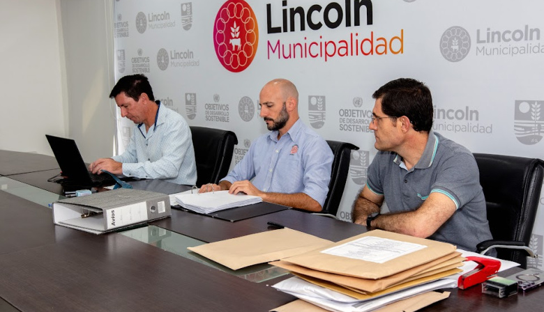 El Municipio licitó la compra de una nueva retroexcavadora