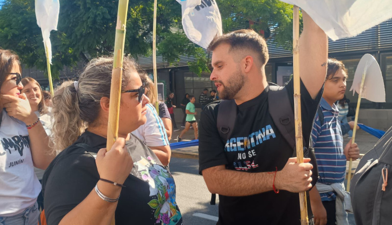 No hay democracia plena con persecución política