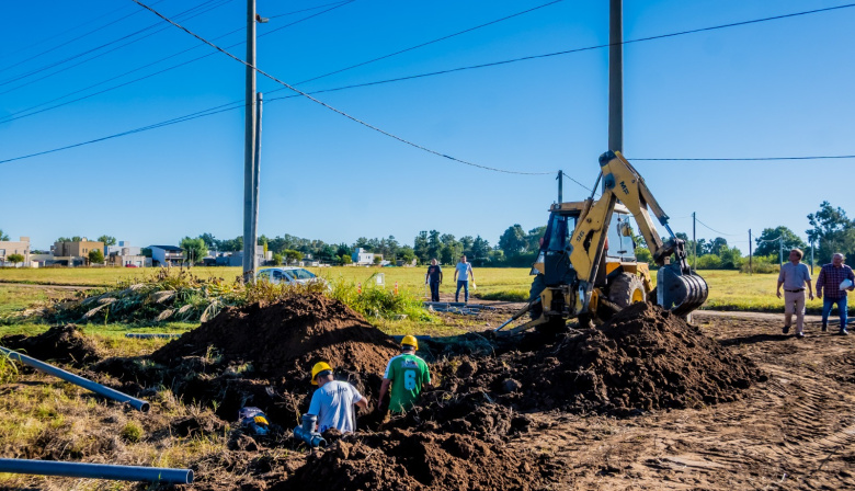 El Municipio avanza con obras de agua y cloacas en el barrio Proyectar V