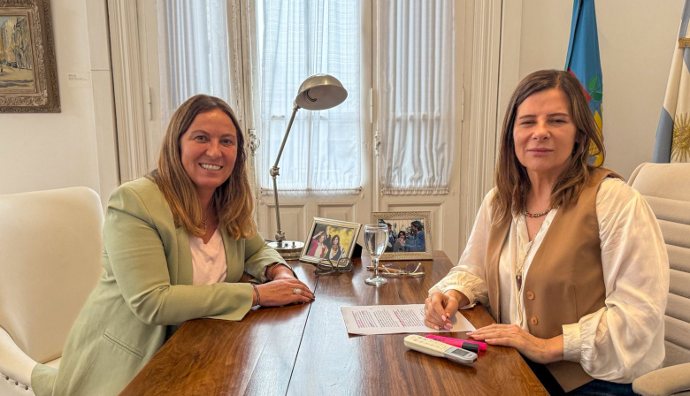 Arata se reunió con Florencia Saintout para fortalecer la agenda cultural en Junín y la región