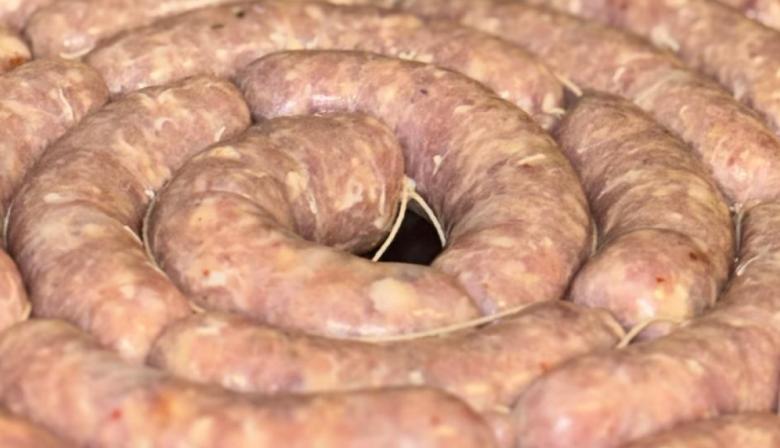 El pollo gana lugar en las parrillas de Junín y aparecen nuevas variedades como chorizos y salchichas parrilleras