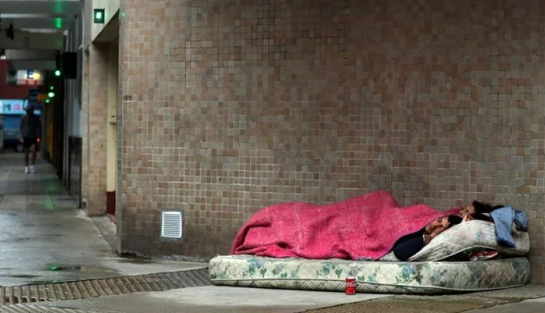 La UCA alerta de que la baja de la pobreza es una "ficción" que no llega al bolsillo