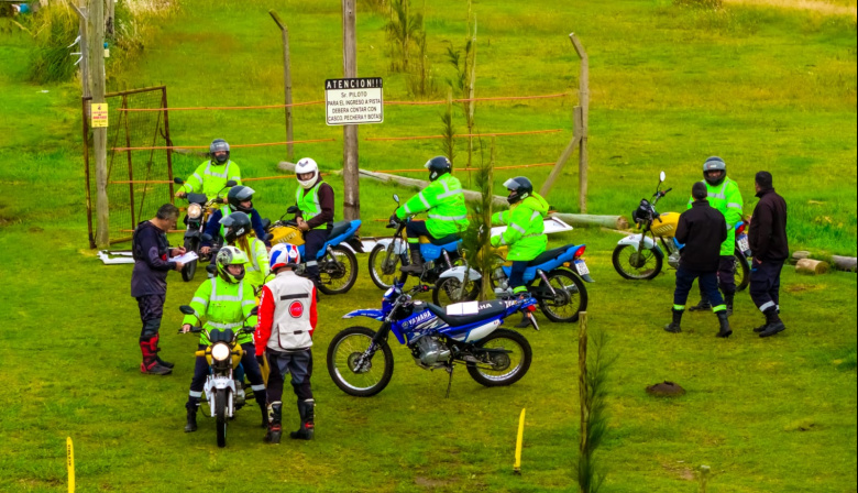 Agentes de tránsito del Municipio fueron capacitados en maniobras seguras en el Moto Quad Junín