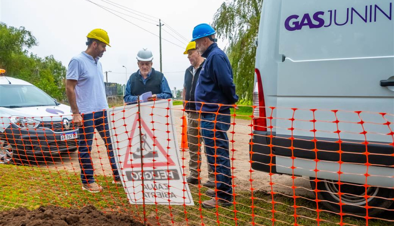 Extienden la red de gas natural en los barrios Cerrito Colorado y Proyecto Alvear