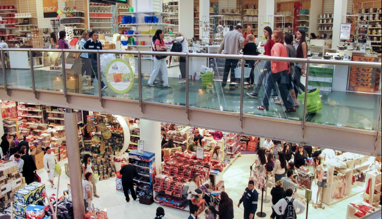 El consumo de los hogares en bienes y servicios finales siguió siendo negativo en marzo