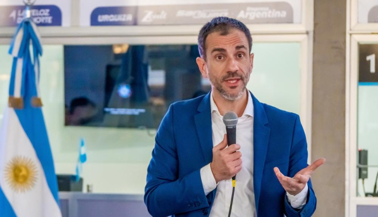 “No dejemos solos a los docentes”: Petrecca reclama una política integral ante la violencia en las escuelas