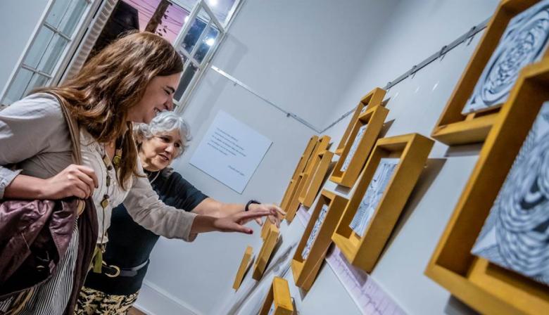 Rosana Guardia presentó la muestra “Ritos en el Tiempo” en el Museo Histórico Municipal