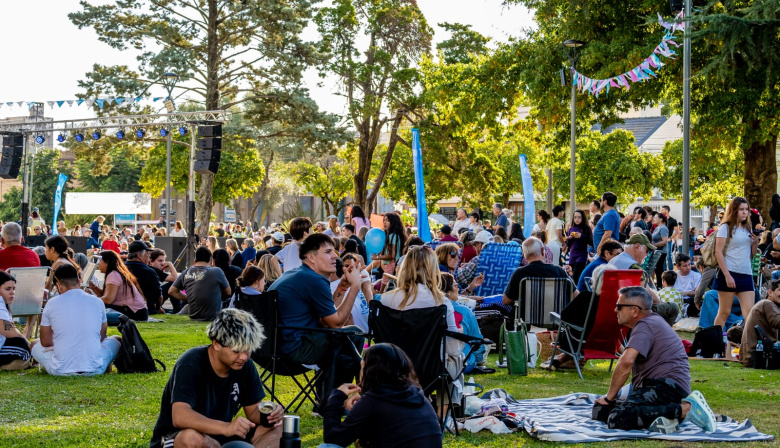 Emprendedores y vecinos de Junín celebraron el 1 de mayo en una jornada de encuentro y cultura