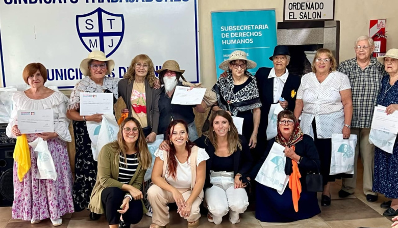 Invitan a participar del Concurso Literario “Memorias Mayores: 50 años, 50 voces”