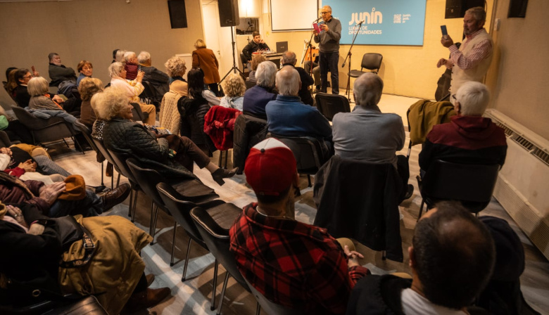 El MUMA abrió sus puertas a un nuevo ciclo que une música y literatura con artistas locales